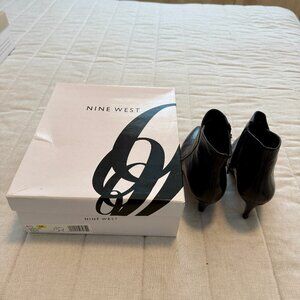 Very stylish Nine West Black Boots 6.5 size